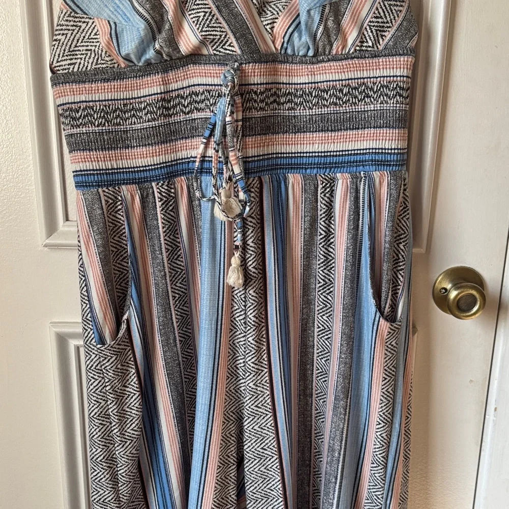 VENUS Vibrant Striped Halter Dress with Pockets - Picture 6 of 12